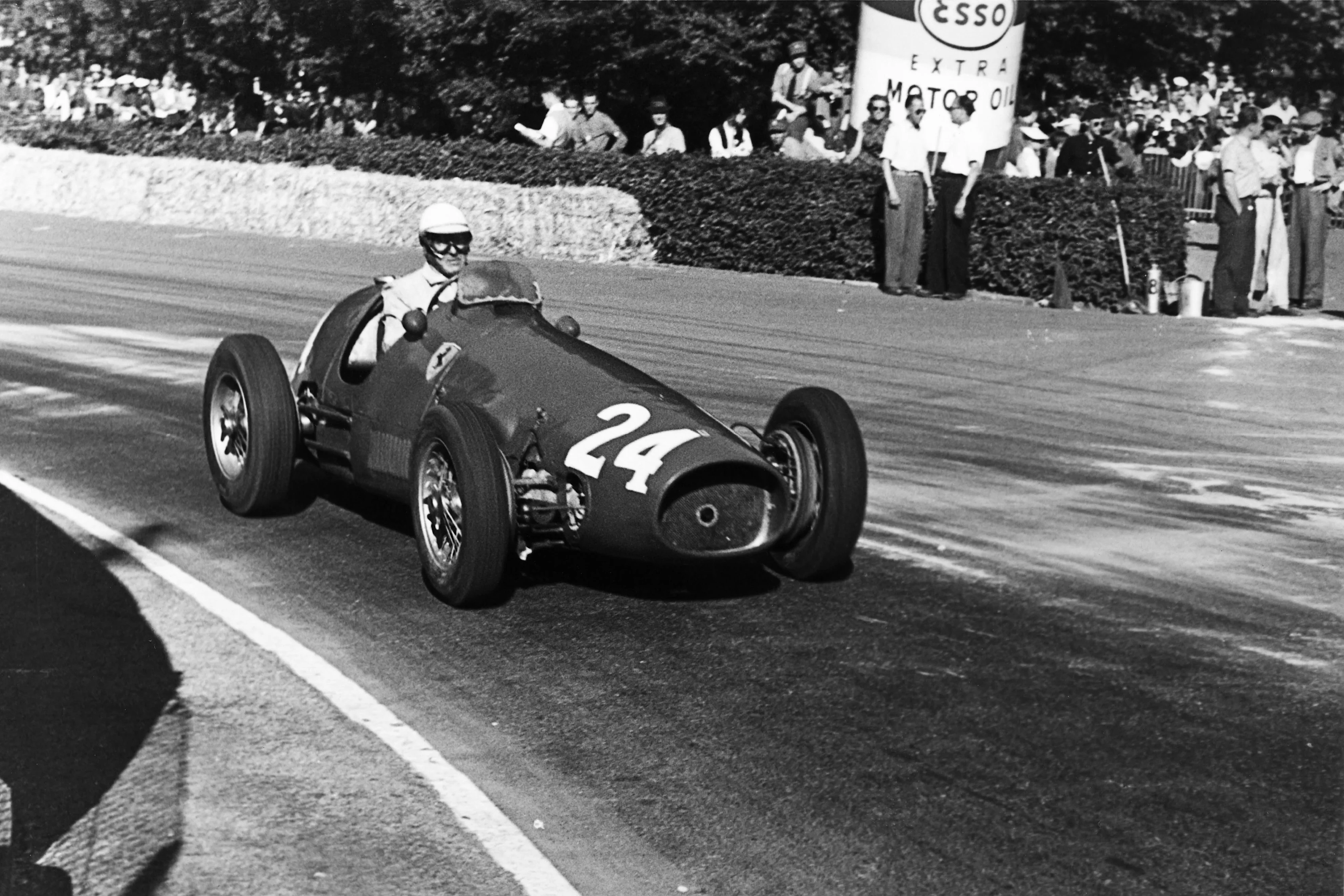 Nino Farina, Ferrari 500, Grand Prix of Switzerland, Circuit Bremgarten, 23 August 1953. (Photo by